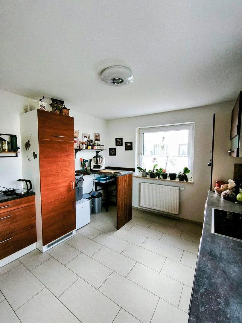 Prenájom bytu 4-izbový 127 m², Obertaufkirchen, Bavorsko Prenájom bytu 4-izbový 127 m², Obertaufkirchen, Bavorsko