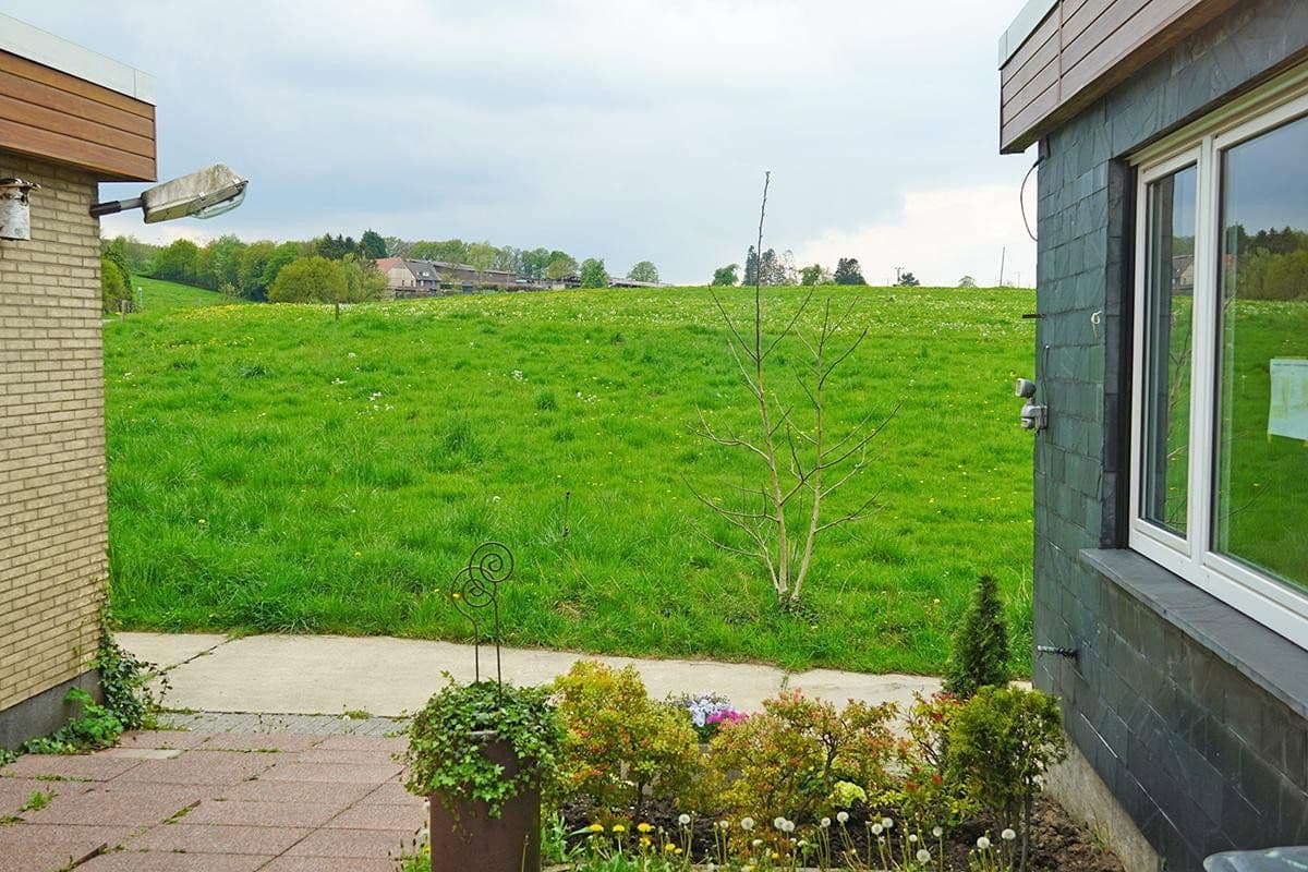 Predaj domu 171 m², pozemek 3.806 m², Untersteinbach 1, Bergisch Gladbach, Severné Porýnie - Westfálsko Predaj domu 171 m², pozemek 3.806 m², Untersteinbach 1, Bergisch Gladbach, Severné Porýnie - Westfálsko