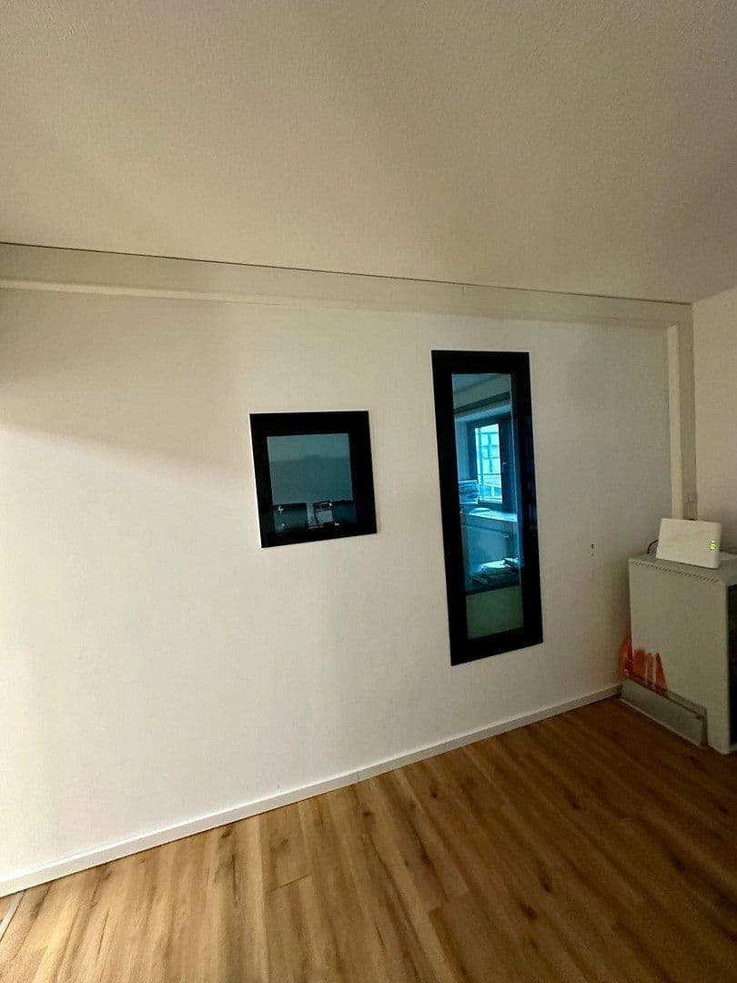 Prenájom kancelárie 298 m², Frankfurt am Main, Hesensko Prenájom kancelárie 298 m², Frankfurt am Main, Hesensko