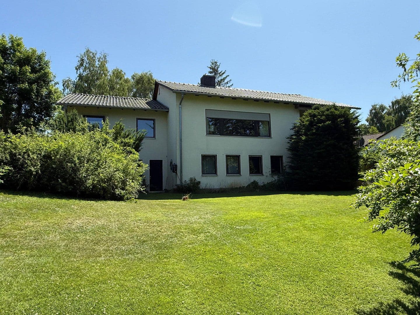 Predaj domu 180 m², pozemek 1.660 m², Sulzbach-Rosenberg, Bavorsko Predaj domu 180 m², pozemek 1.660 m², Sulzbach-Rosenberg, Bavorsko