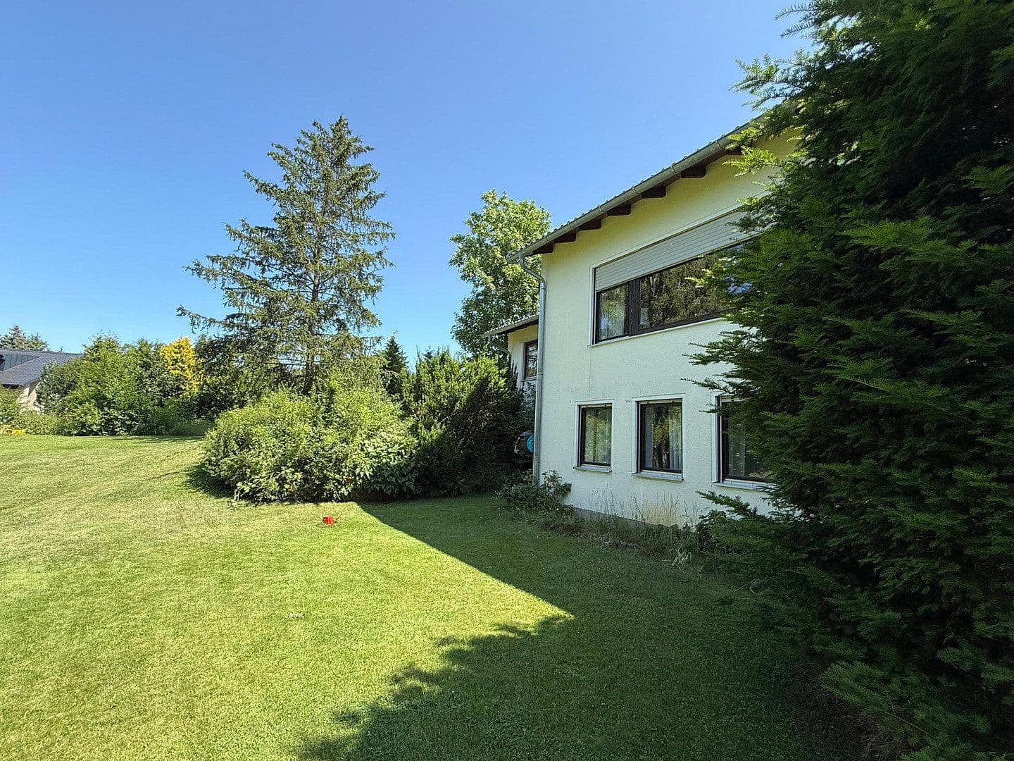 Predaj domu 180 m², pozemek 1.660 m², Sulzbach-Rosenberg, Bavorsko Predaj domu 180 m², pozemek 1.660 m², Sulzbach-Rosenberg, Bavorsko