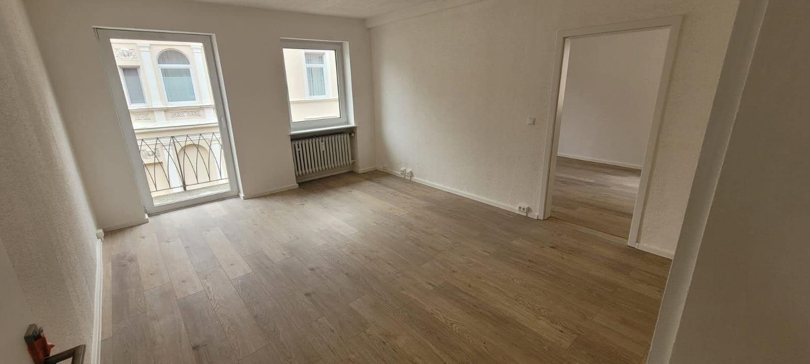 Prenájom bytu 5-izbový 112 m², Neumärker Straße 7, Helmstedt, Dolné Sasko Prenájom bytu 5-izbový 112 m², Neumärker Straße 7, Helmstedt, Dolné Sasko
