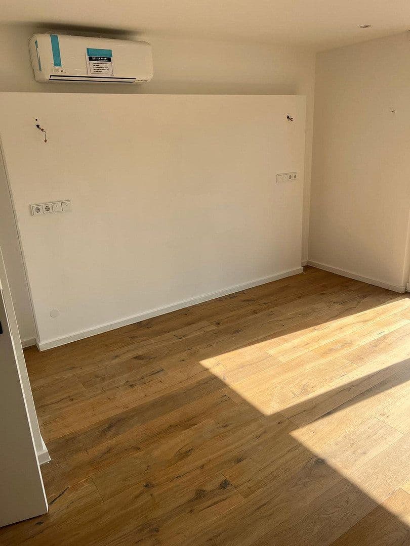 Predaj domu 212 m², pozemek 182 m², Am Blumenfeld 23 A, Meerbusch, Severné Porýnie - Westfálsko Predaj domu 212 m², pozemek 182 m², Am Blumenfeld 23 A, Meerbusch, Severné Porýnie - Westfálsko