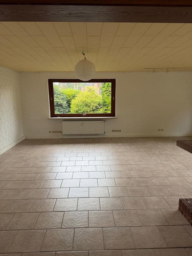 Prenájom bytu 4-izbový 166 m², Uferallee 16, Bad Bevensen, Dolné Sasko Prenájom bytu 4-izbový 166 m², Uferallee 16, Bad Bevensen, Dolné Sasko