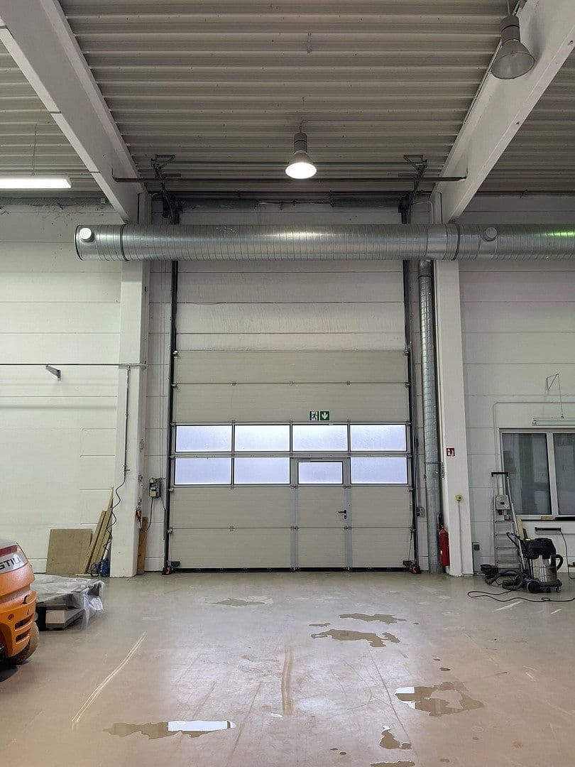 Predaj nebytového priestoru 5.355 m², Hengersberg, Bavorsko Predaj nebytového priestoru 5.355 m², Hengersberg, Bavorsko