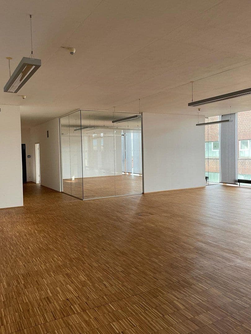 Prenájom kancelárie 1.314 m², Industriestraße 30, Remscheid, Severné Porýnie - Westfálsko Prenájom kancelárie 1.314 m², Industriestraße 30, Remscheid, Severné Porýnie - Westfálsko
