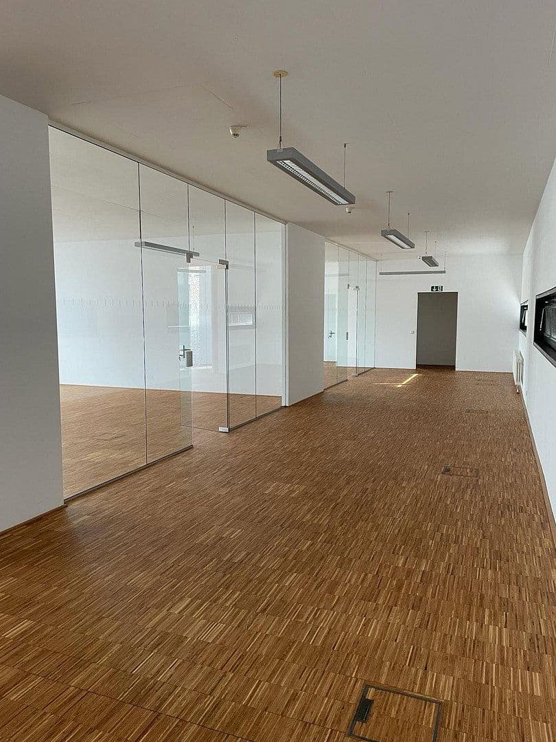 Prenájom kancelárie 1.314 m², Industriestraße 30, Remscheid, Severné Porýnie - Westfálsko Prenájom kancelárie 1.314 m², Industriestraße 30, Remscheid, Severné Porýnie - Westfálsko