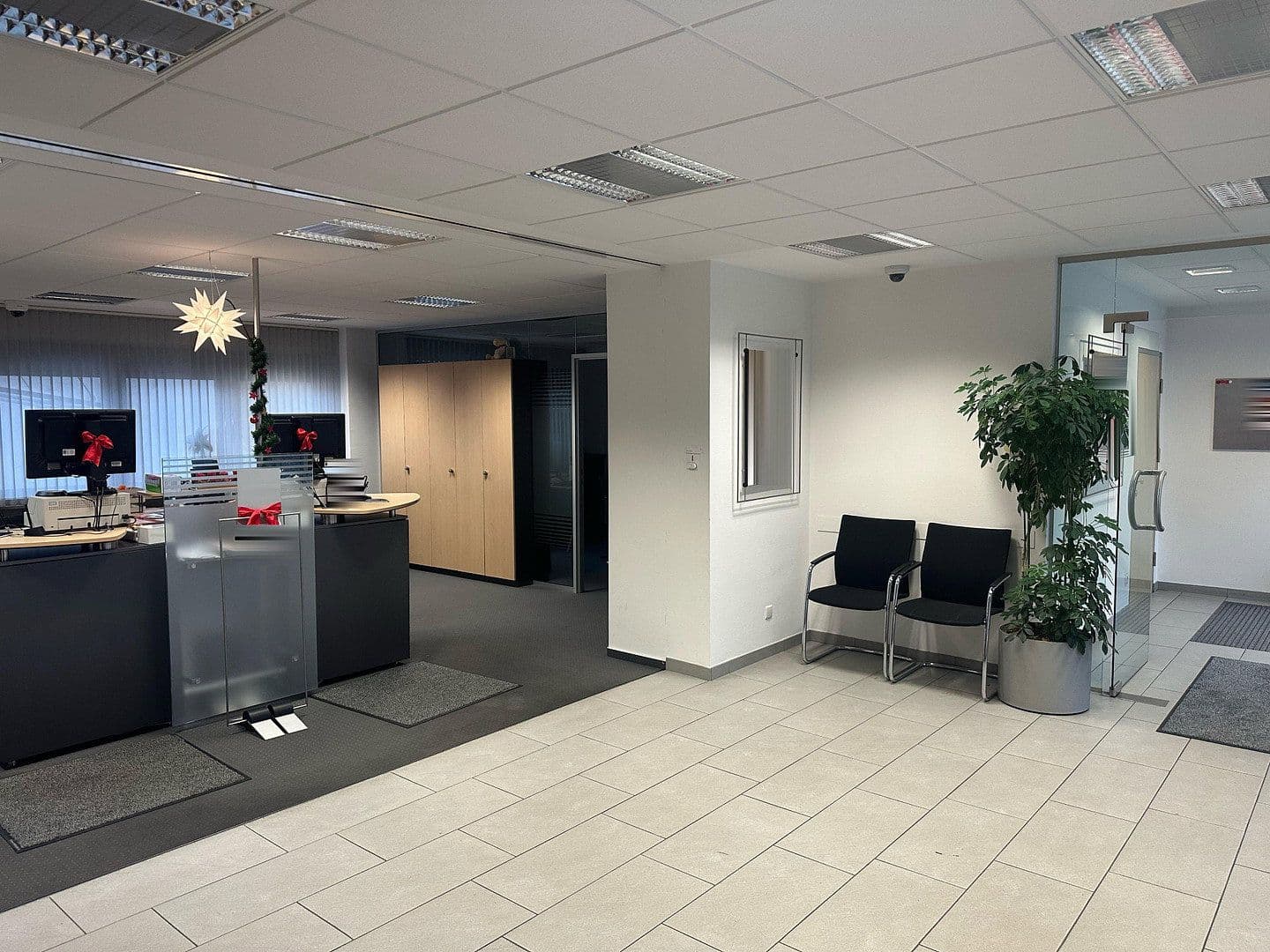 Prenájom nebytového priestoru 198 m², Weinstraße 41, Wachenheim an der Weinstraße, Porýnie-Falcko Prenájom nebytového priestoru 198 m², Weinstraße 41, Wachenheim an der Weinstraße, Porýnie-Falcko