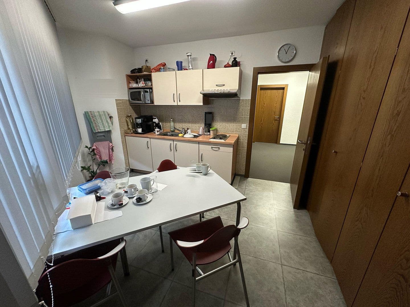 Prenájom nebytového priestoru 198 m², Weinstraße 41, Wachenheim an der Weinstraße, Porýnie-Falcko Prenájom nebytového priestoru 198 m², Weinstraße 41, Wachenheim an der Weinstraße, Porýnie-Falcko