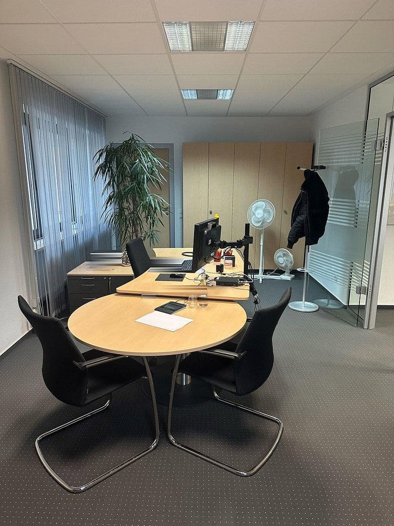 Prenájom nebytového priestoru 198 m², Weinstraße 41, Wachenheim an der Weinstraße, Porýnie-Falcko Prenájom nebytového priestoru 198 m², Weinstraße 41, Wachenheim an der Weinstraße, Porýnie-Falcko