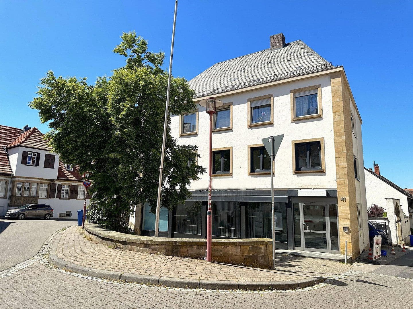 Prenájom nebytového priestoru 198 m², Weinstraße 41, Wachenheim an der Weinstraße, Porýnie-Falcko Prenájom nebytového priestoru 198 m², Weinstraße 41, Wachenheim an der Weinstraße, Porýnie-Falcko