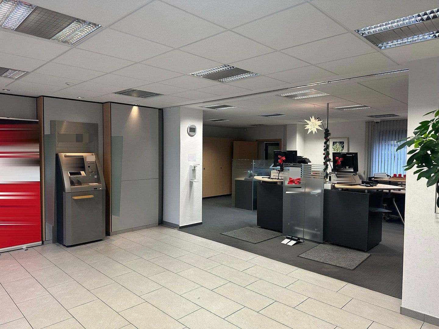 Prenájom nebytového priestoru 198 m², Weinstraße 41, Wachenheim an der Weinstraße, Porýnie-Falcko Prenájom nebytového priestoru 198 m², Weinstraße 41, Wachenheim an der Weinstraße, Porýnie-Falcko