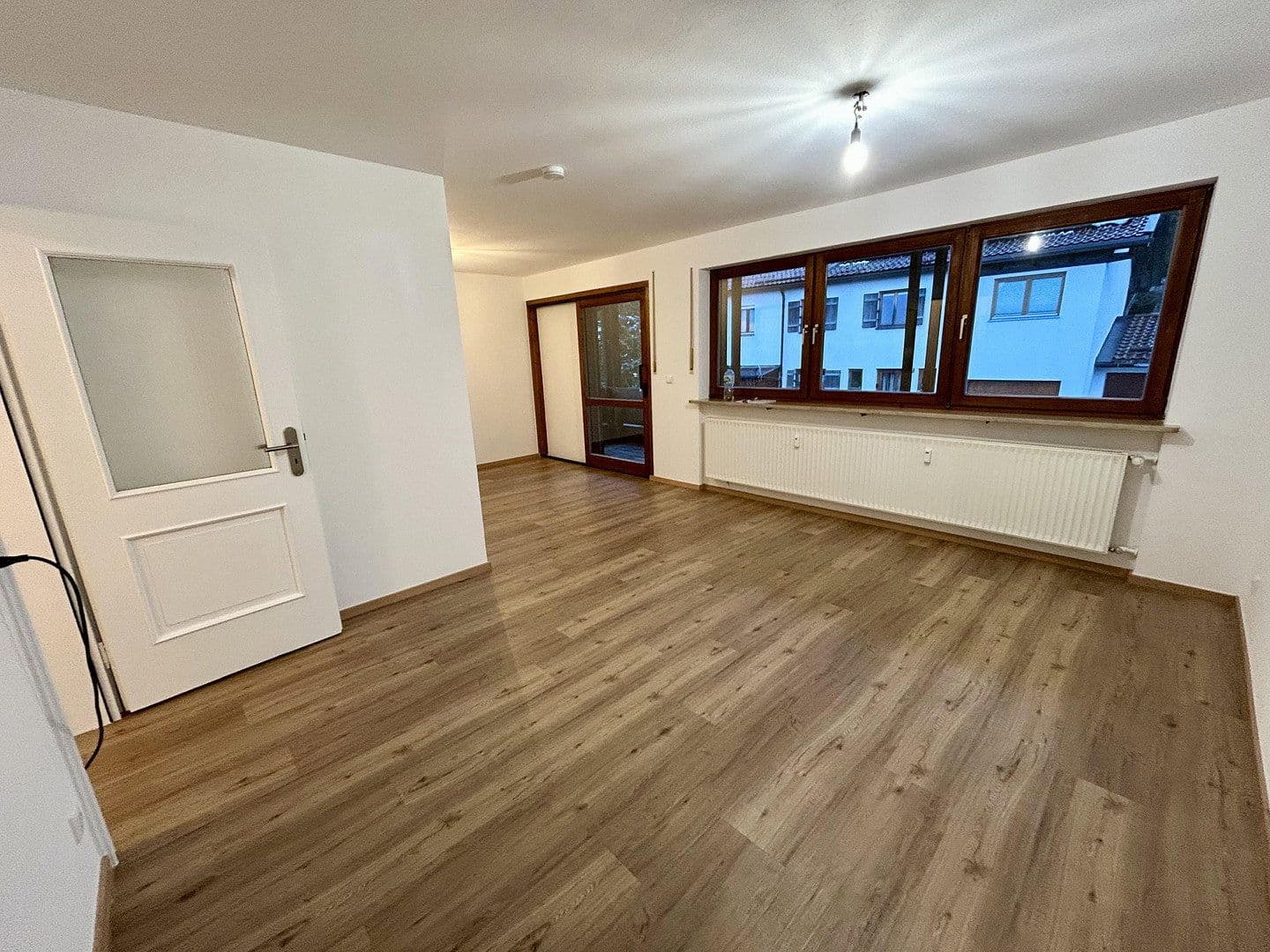 Prenájom bytu 2-izbový 63 m², Hausham, Bavorsko Prenájom bytu 2-izbový 63 m², Hausham, Bavorsko