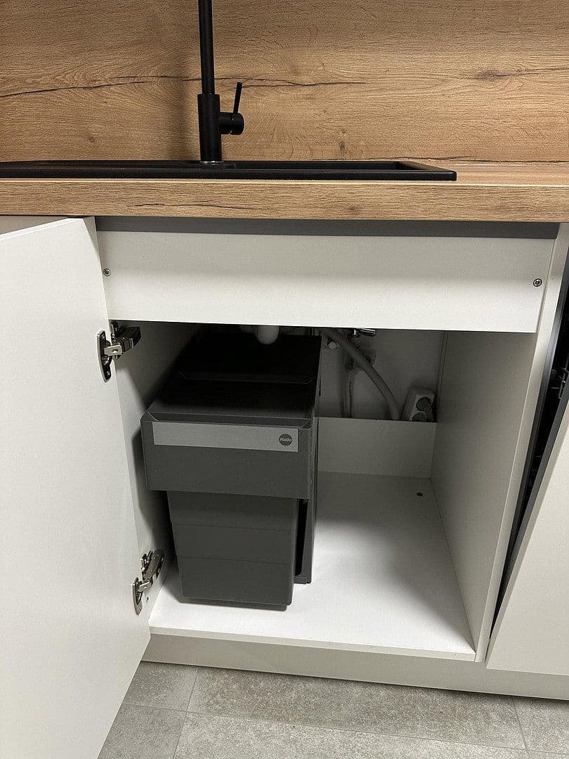 Prenájom bytu 3-izbový 94 m², Badstr. 131, Egloffstein, Bavorsko Prenájom bytu 3-izbový 94 m², Badstr. 131, Egloffstein, Bavorsko