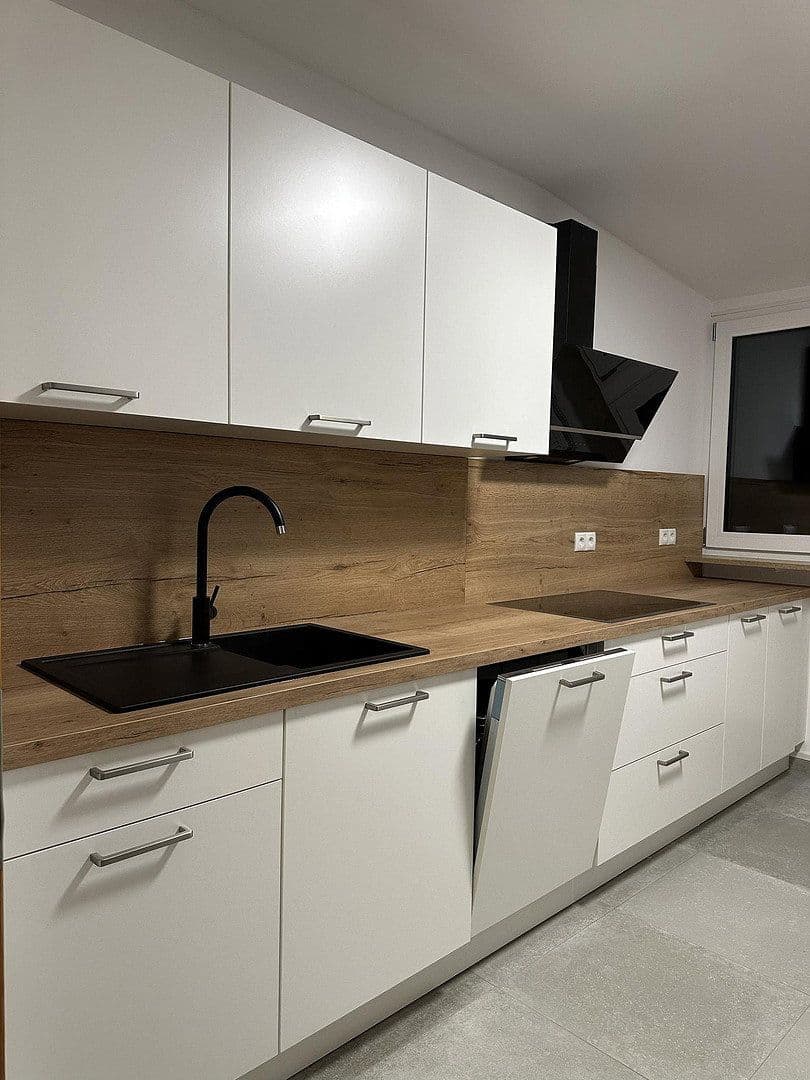 Prenájom bytu 3-izbový 94 m², Badstr. 131, Egloffstein, Bavorsko Prenájom bytu 3-izbový 94 m², Badstr. 131, Egloffstein, Bavorsko