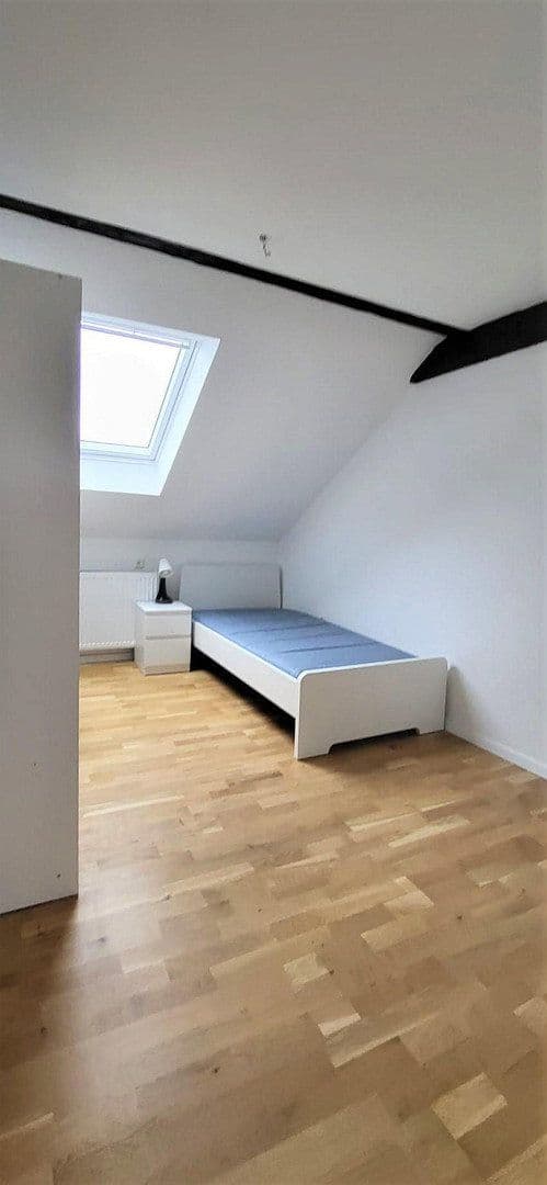 Prenájom bytu 4-izbový 89 m², Wilhelmstraße 75, Eislingen/Fils, Bádensko-Wurttembersko Prenájom bytu 4-izbový 89 m², Wilhelmstraße 75, Eislingen/Fils, Bádensko-Wurttembersko