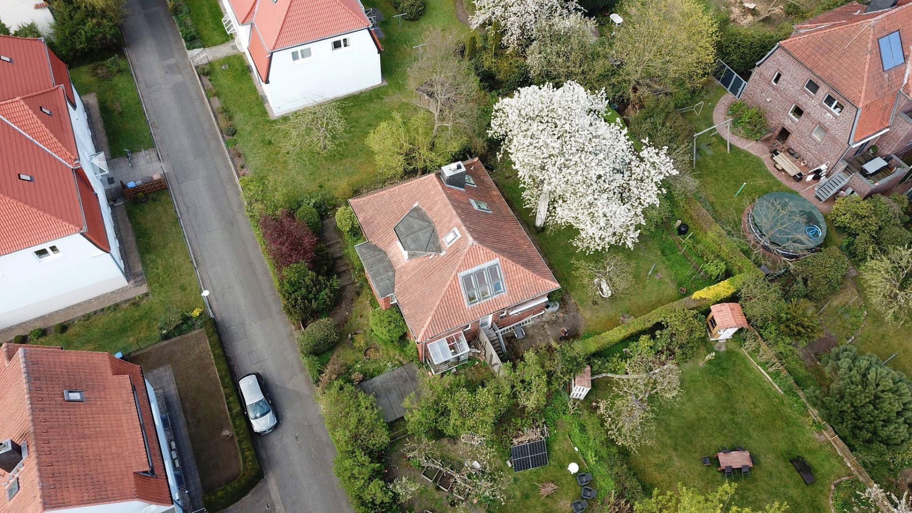 Predaj domu 195 m², pozemek 603 m², Hopfengarten 14, Lüneburg, Dolné Sasko Predaj domu 195 m², pozemek 603 m², Hopfengarten 14, Lüneburg, Dolné Sasko