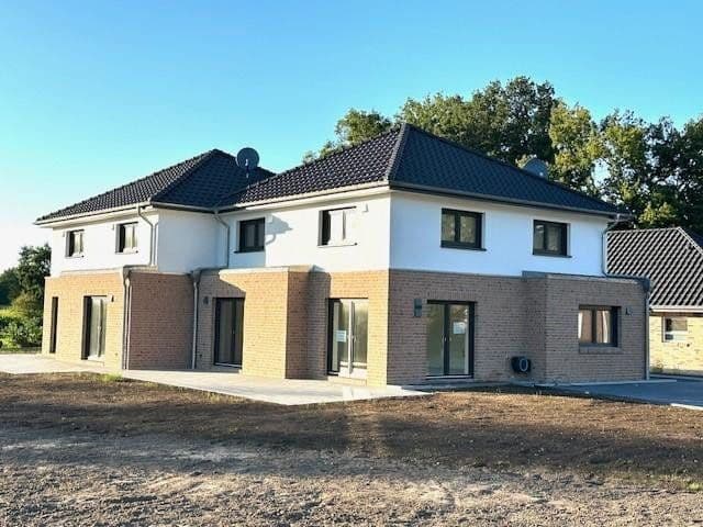 Predaj domu 133 m², pozemek 460 m², Wischhof 9 b, Düdenbüttel, Dolné Sasko Predaj domu 133 m², pozemek 460 m², Wischhof 9 b, Düdenbüttel, Dolné Sasko