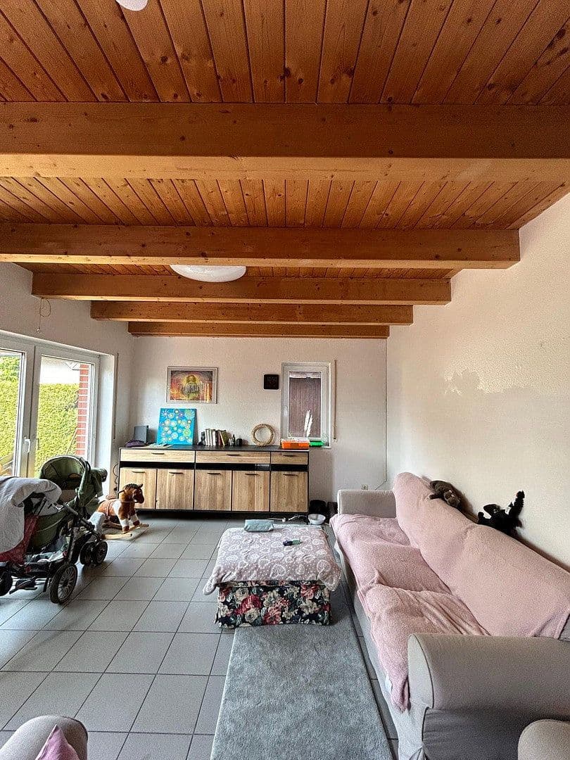 Predaj domu 233 m², pozemek 384 m², Uhlandstraße, Hörstel, Severné Porýnie - Westfálsko Predaj domu 233 m², pozemek 384 m², Uhlandstraße, Hörstel, Severné Porýnie - Westfálsko