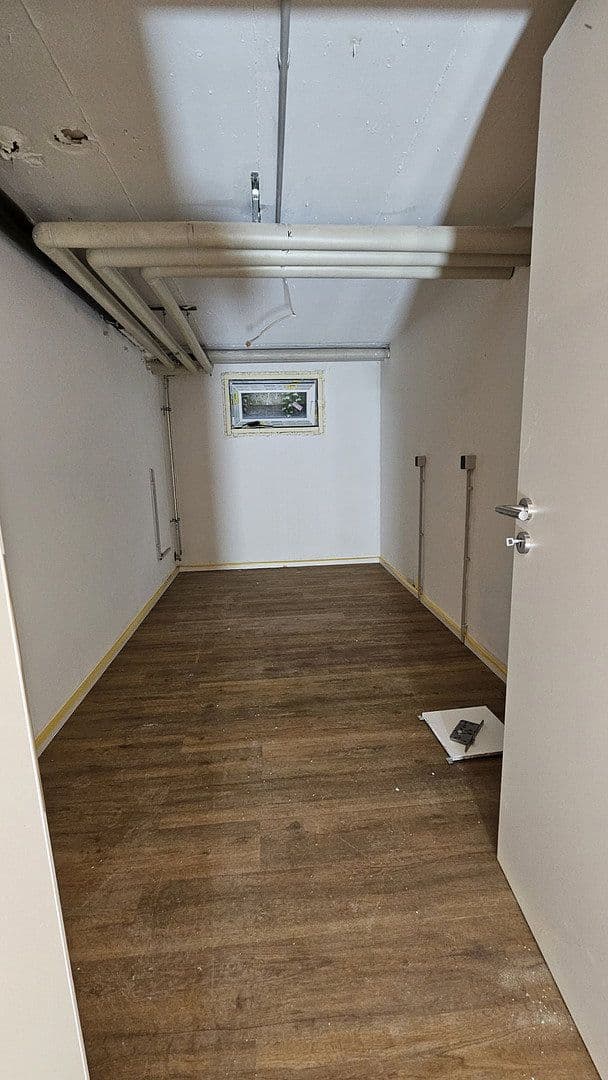 Prenájom bytu 5-izbový 160 m², Bahnhofstraße 18/3, Salem, Bádensko-Wurttembersko Prenájom bytu 5-izbový 160 m², Bahnhofstraße 18/3, Salem, Bádensko-Wurttembersko