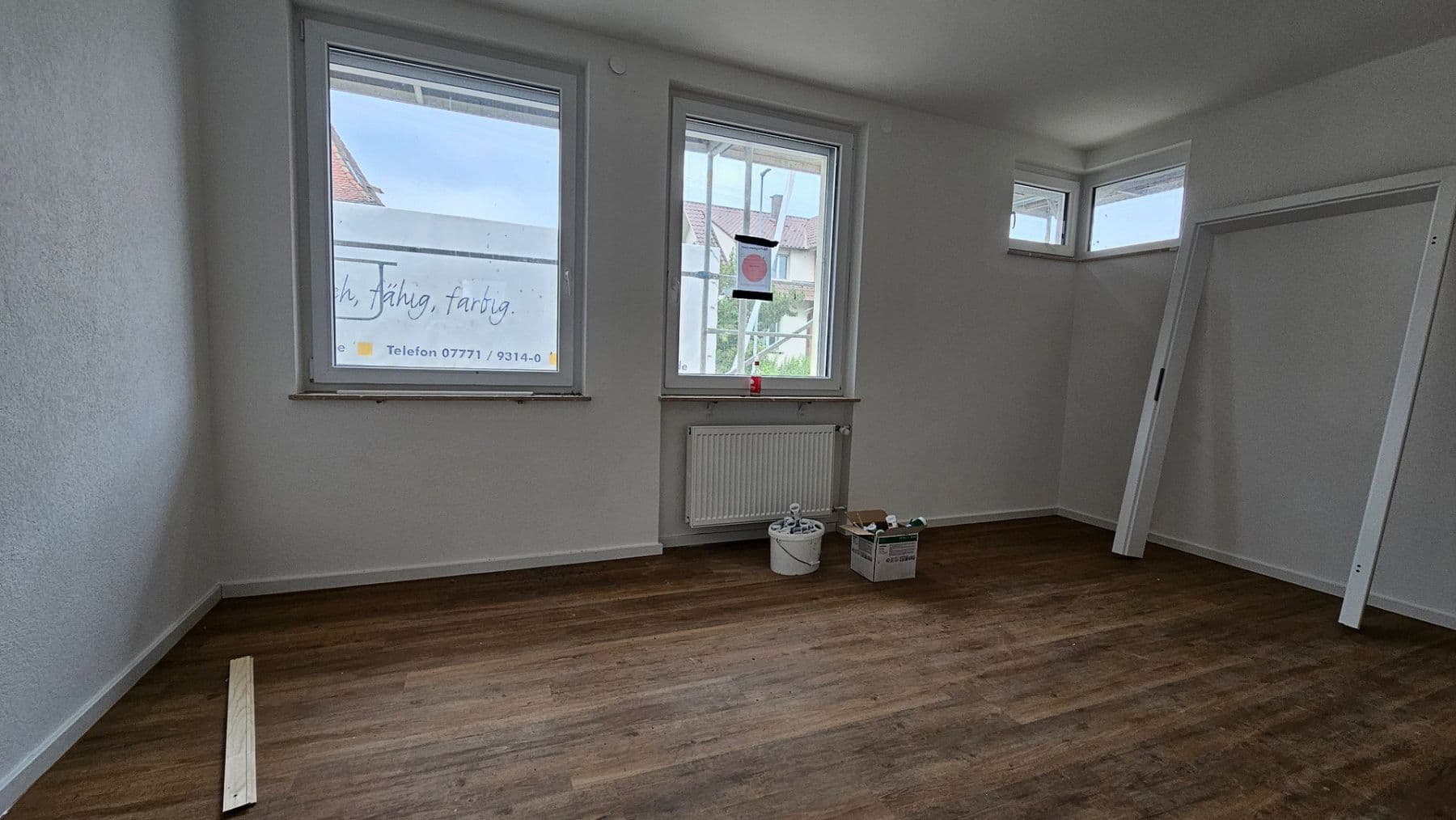 Prenájom bytu 5-izbový 160 m², Bahnhofstraße 18/3, Salem, Bádensko-Wurttembersko Prenájom bytu 5-izbový 160 m², Bahnhofstraße 18/3, Salem, Bádensko-Wurttembersko