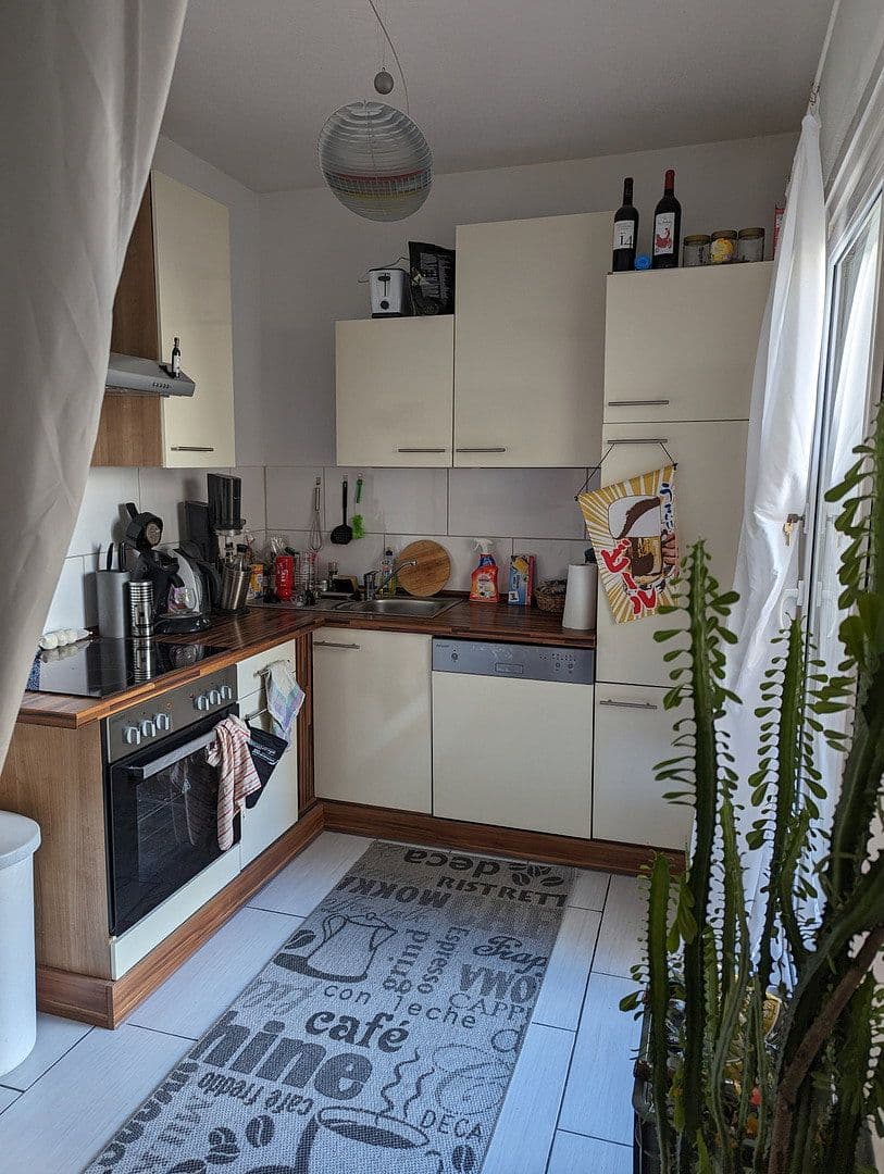 Prenájom bytu 2-izbový 65 m², Bahnhofstraße 9, Rottenburg am Neckar, Bádensko-Wurttembersko Prenájom bytu 2-izbový 65 m², Bahnhofstraße 9, Rottenburg am Neckar, Bádensko-Wurttembersko