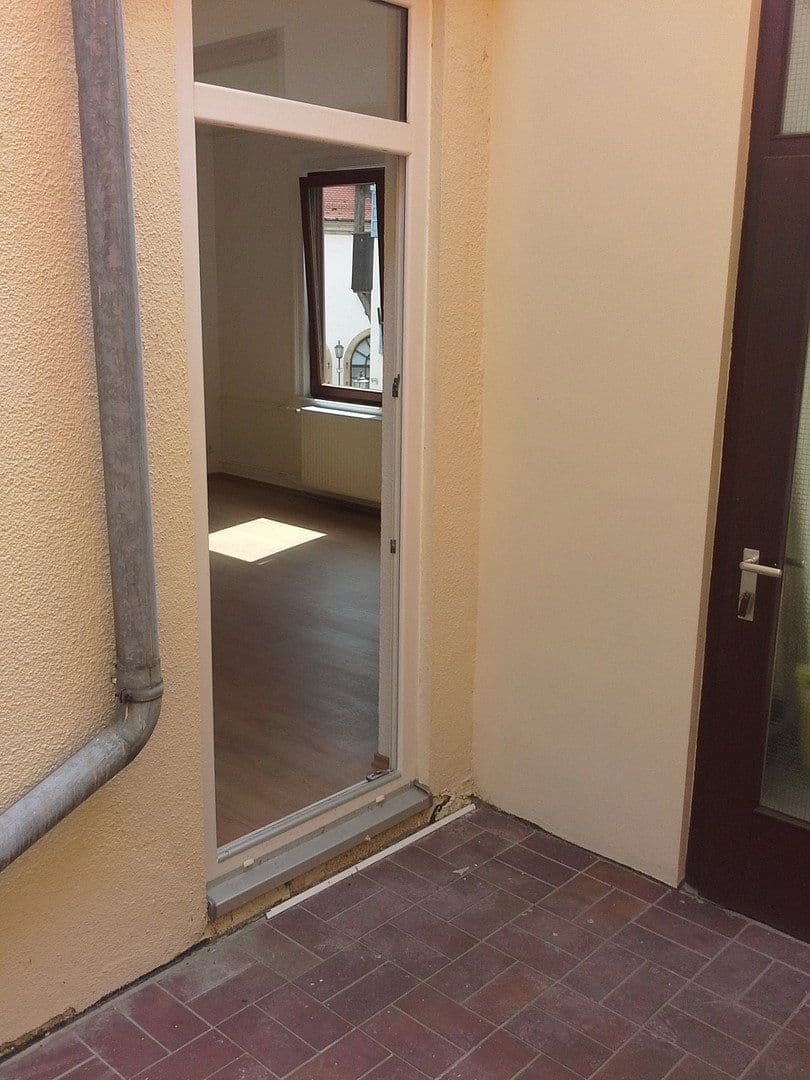 Prenájom bytu 2-izbový 65 m², Bahnhofstraße 9, Rottenburg am Neckar, Bádensko-Wurttembersko Prenájom bytu 2-izbový 65 m², Bahnhofstraße 9, Rottenburg am Neckar, Bádensko-Wurttembersko