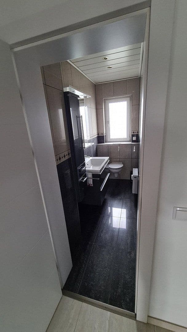 Prenájom kancelárie 50 m², Carl-Zeiss-Str. 5, Frankenthal, Porýnie-Falcko Prenájom kancelárie 50 m², Carl-Zeiss-Str. 5, Frankenthal, Porýnie-Falcko