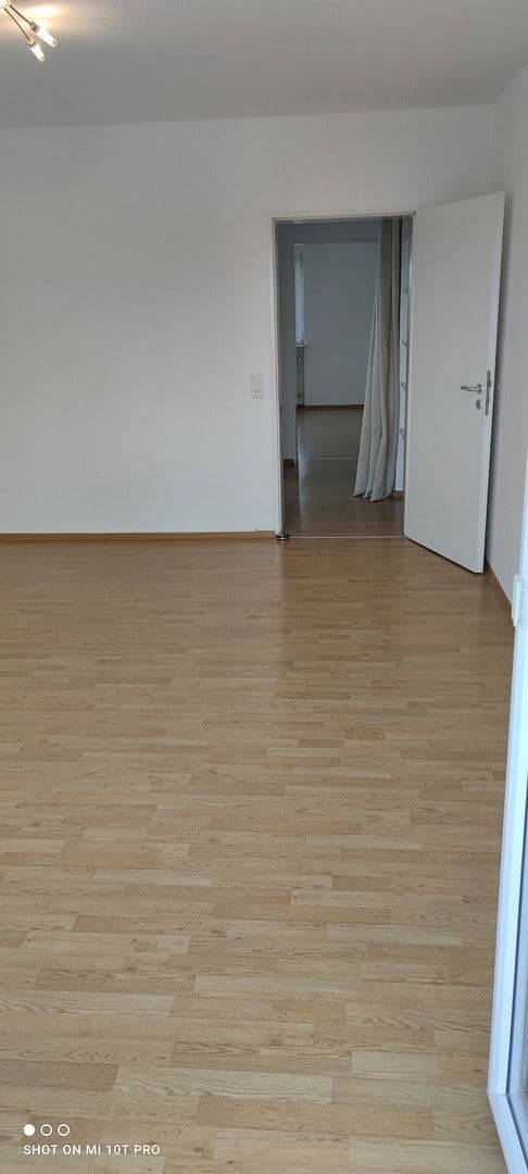 Prenájom bytu 3-izbový 87 m², Theodor-Heuss-Str. 15, Ettlingen, Bádensko-Wurttembersko Prenájom bytu 3-izbový 87 m², Theodor-Heuss-Str. 15, Ettlingen, Bádensko-Wurttembersko