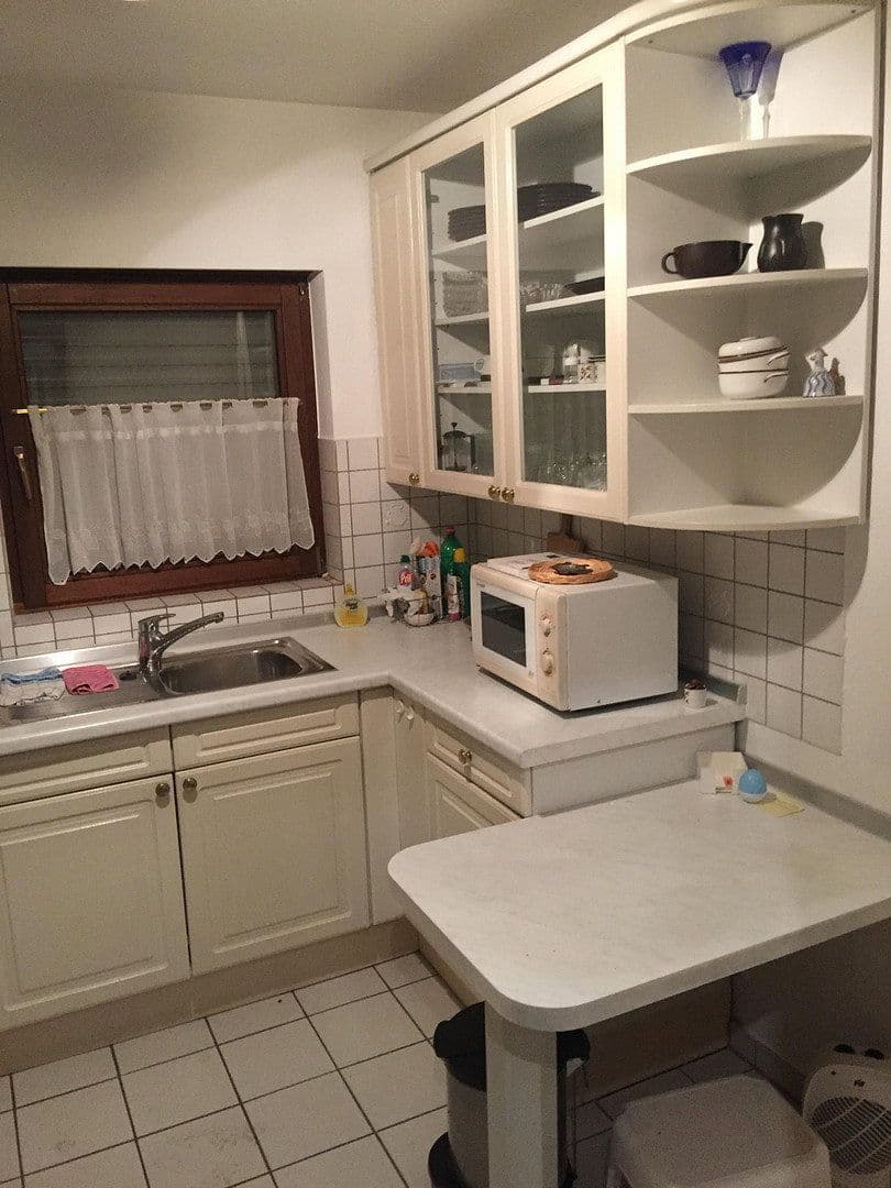 Prenájom bytu 3-izbový 86 m², Bruchsal, Bádensko-Wurttembersko Prenájom bytu 3-izbový 86 m², Bruchsal, Bádensko-Wurttembersko