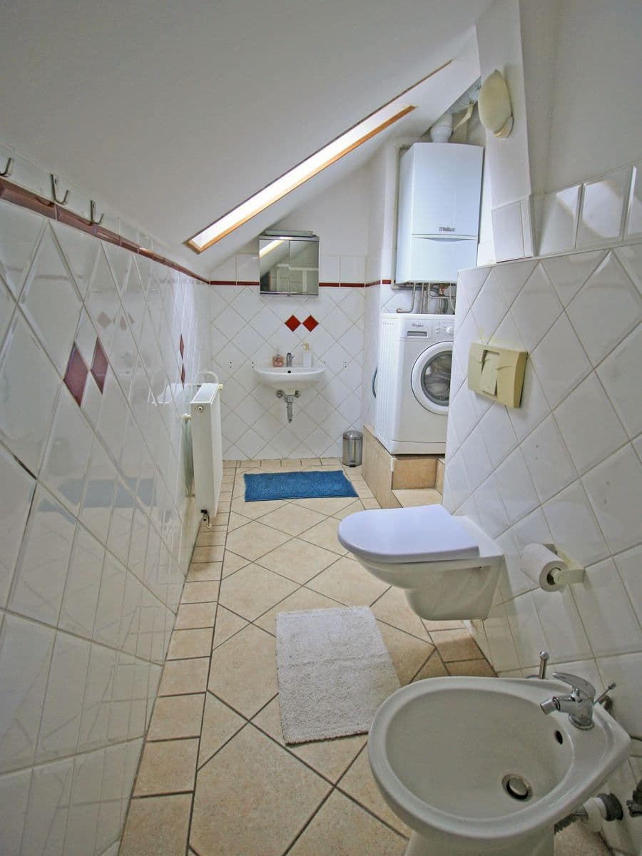 Predaj bytu 1-izbový 30 m², Jeronýmova, Praha, Praha Predaj bytu 1-izbový 30 m², Jeronýmova, Praha, Praha