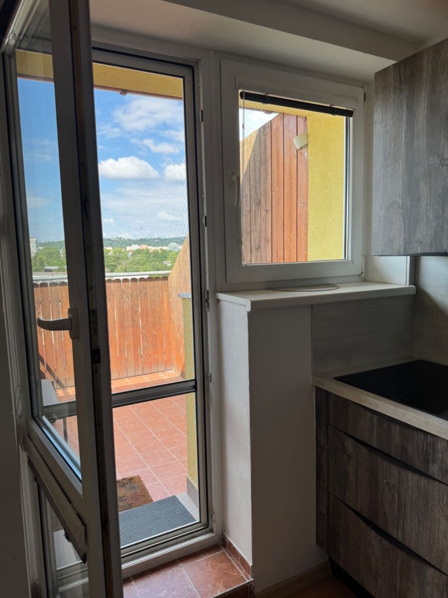 Prenájom bytu 2-izbový 78 m², Komárovská, Brno, Jihomoravský kraj Prenájom bytu 2-izbový 78 m², Komárovská, Brno, Jihomoravský kraj