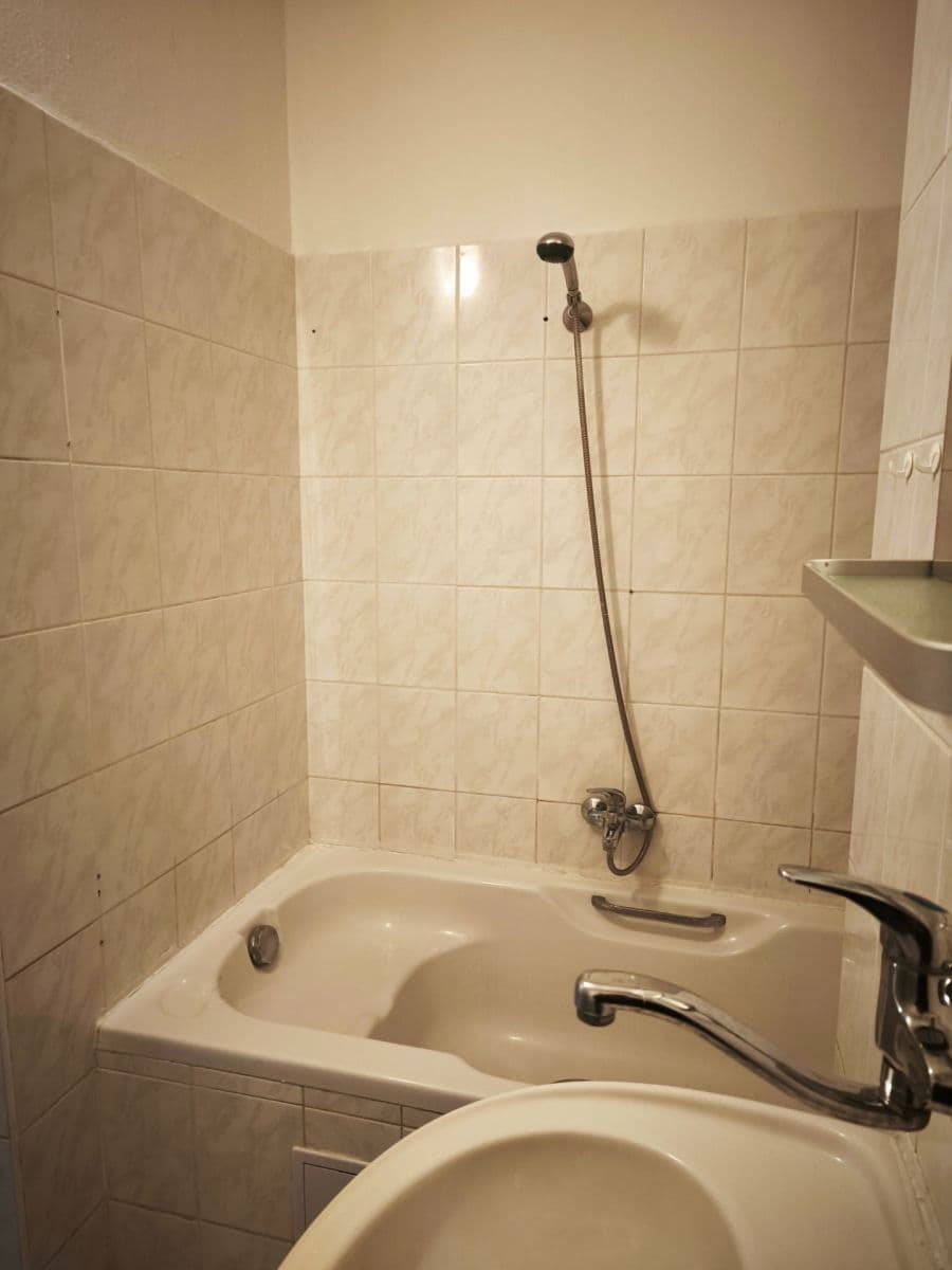 Predaj bytu 1-izbový 37 m², Krušnohorská, Chlumec, Ústecký kraj Predaj bytu 1-izbový 37 m², Krušnohorská, Chlumec, Ústecký kraj