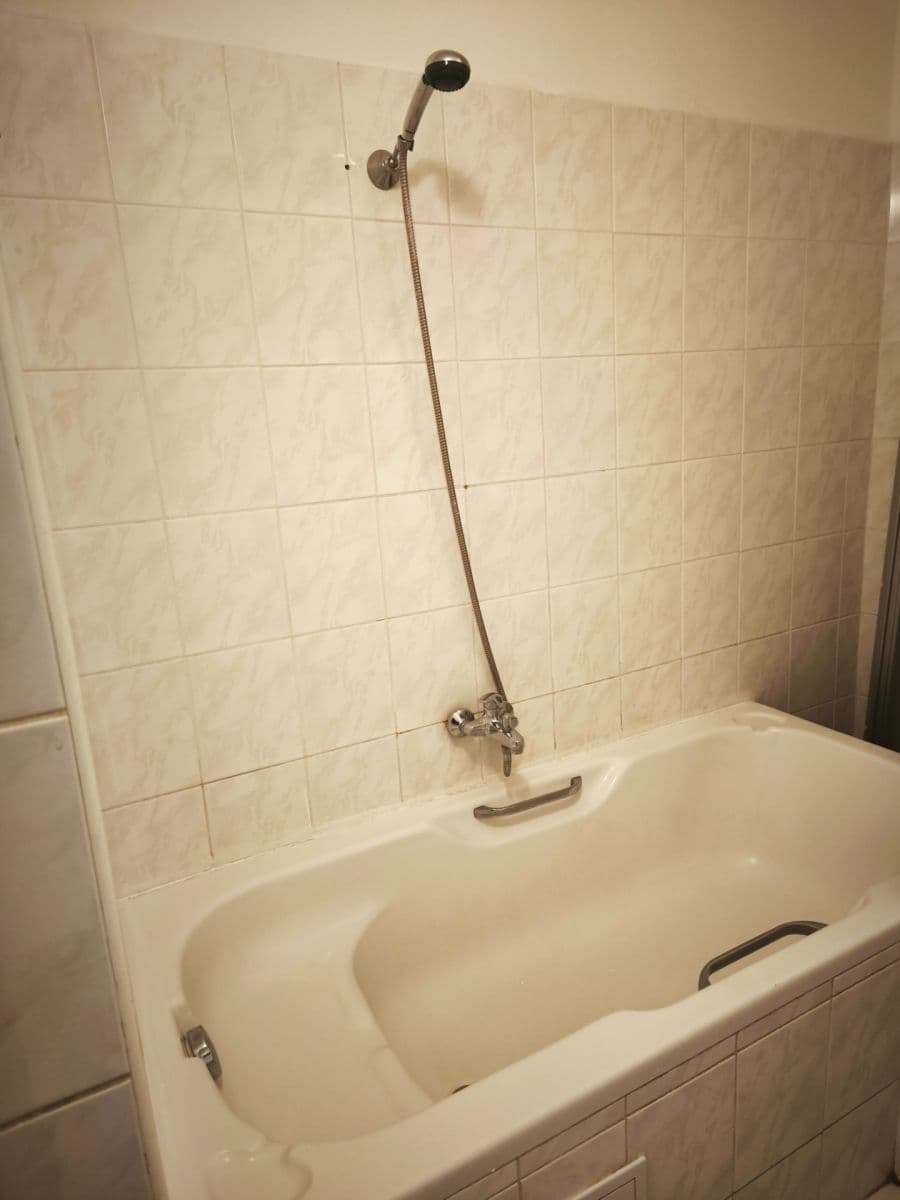 Predaj bytu 1-izbový 37 m², Krušnohorská, Chlumec, Ústecký kraj Predaj bytu 1-izbový 37 m², Krušnohorská, Chlumec, Ústecký kraj