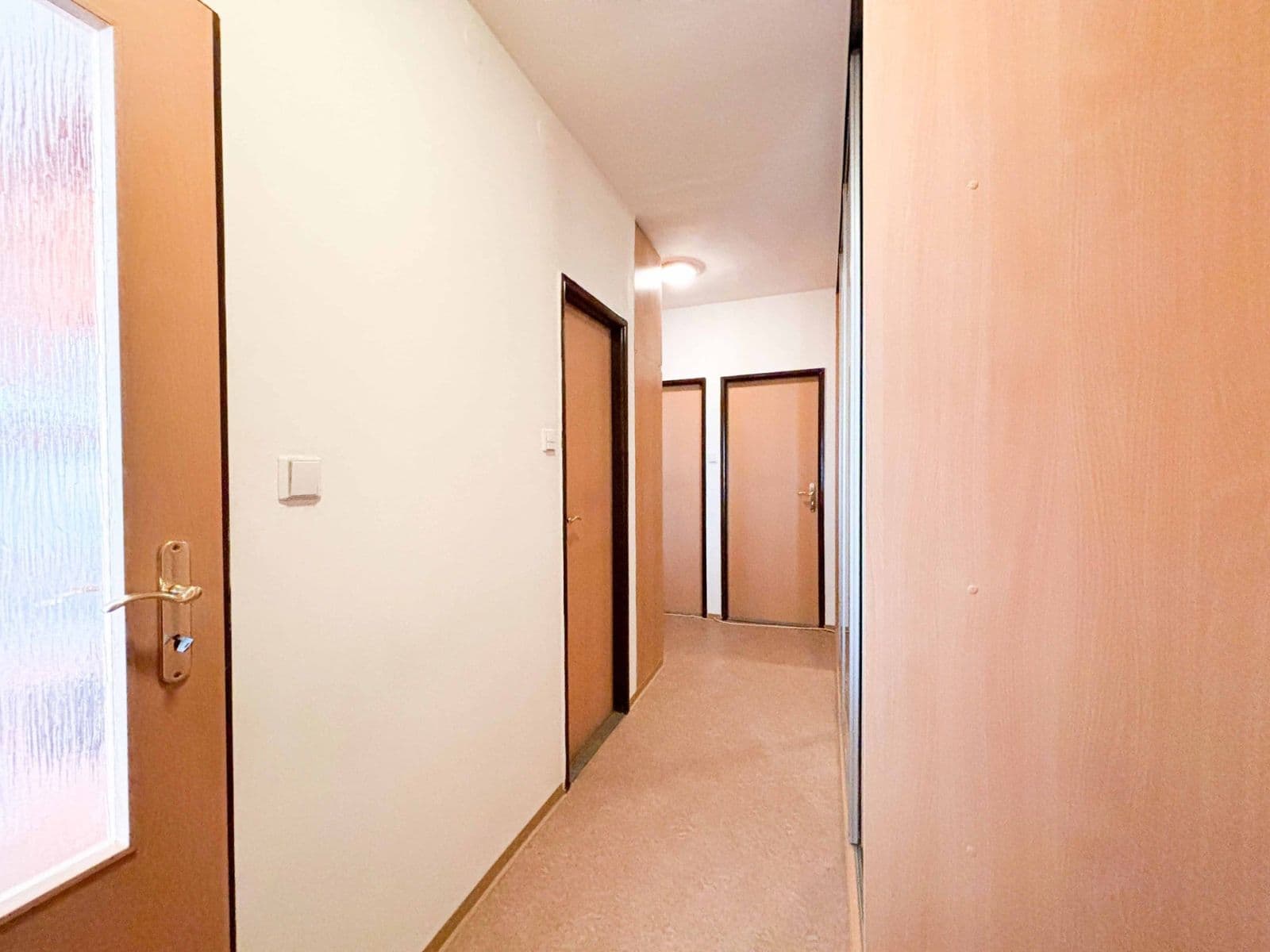 Prenájom bytu 3-izbový 72 m², Hlivická, Praha, Praha Prenájom bytu 3-izbový 72 m², Hlivická, Praha, Praha