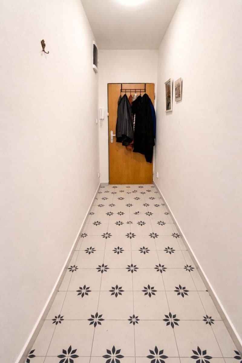 Prenájom bytu 1-izbový 47 m², Vykáňská, Praha, Praha Prenájom bytu 1-izbový 47 m², Vykáňská, Praha, Praha