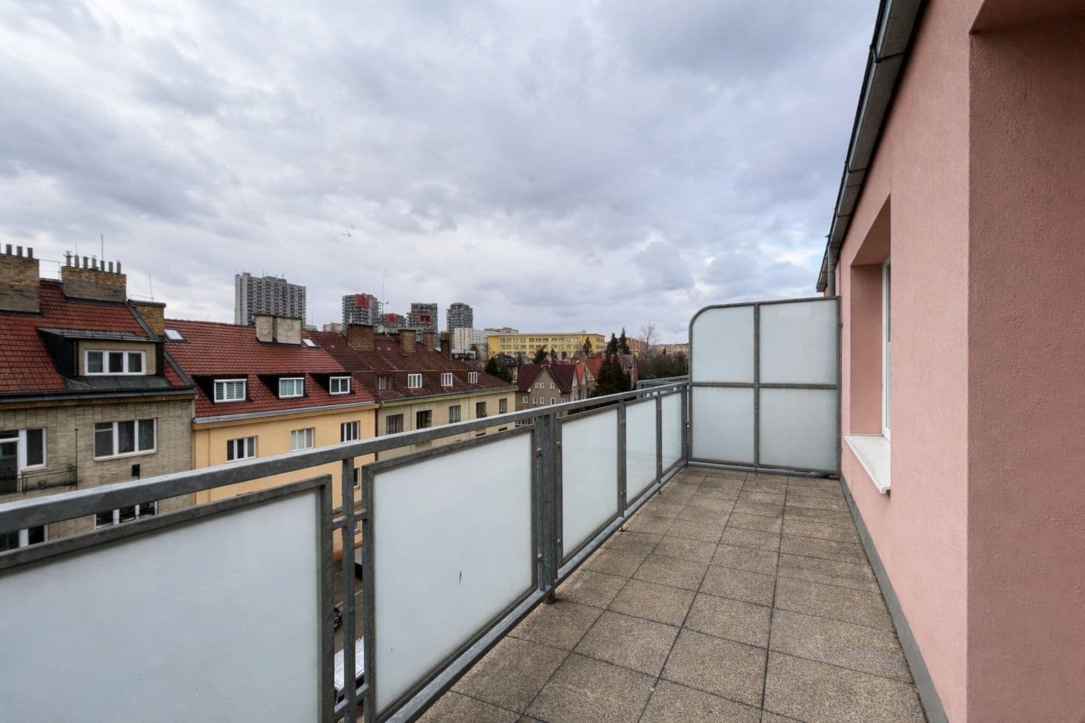 Prenájom bytu 1-izbový 47 m², Vykáňská, Praha, Praha Prenájom bytu 1-izbový 47 m², Vykáňská, Praha, Praha