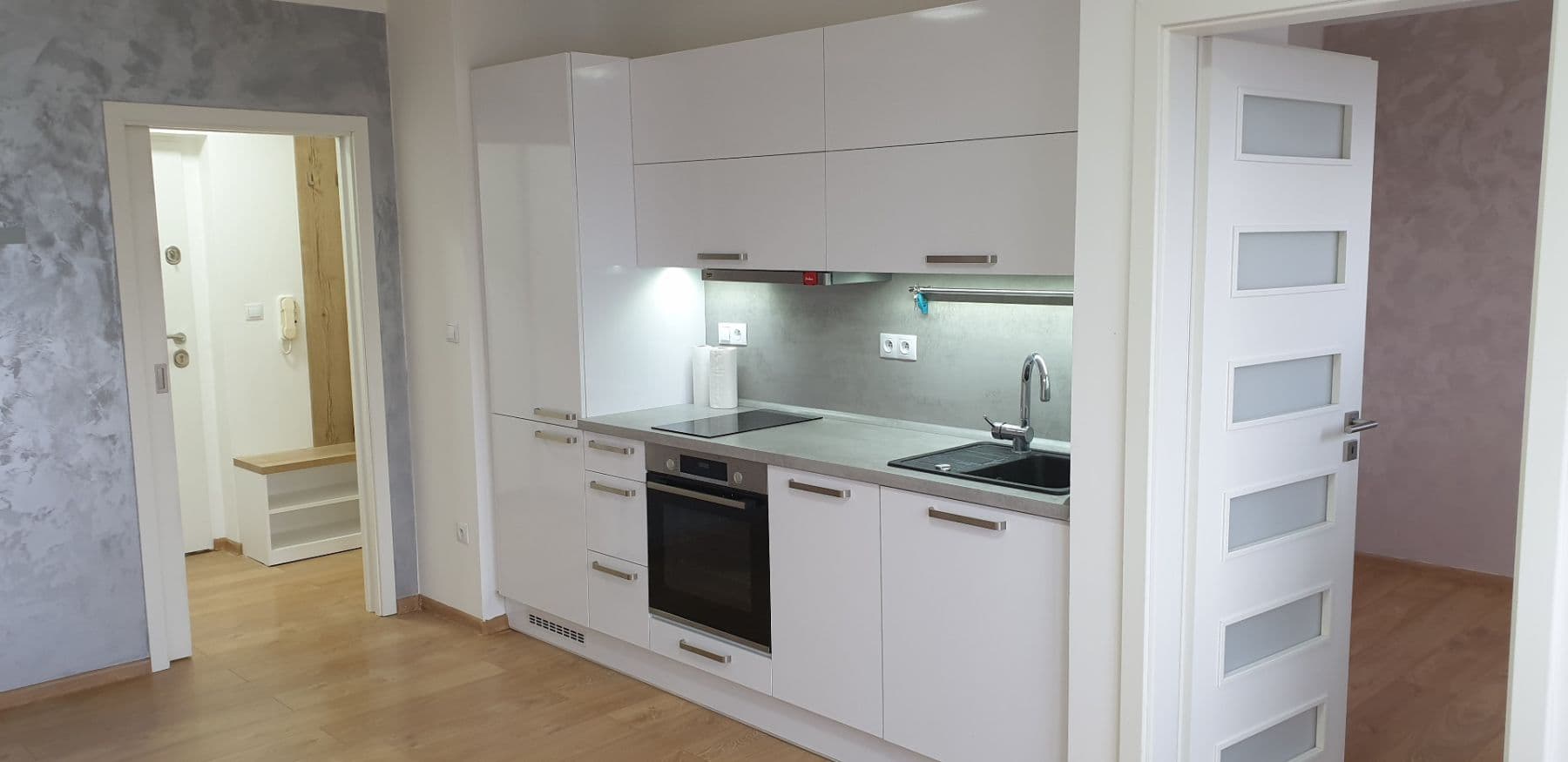 Prenájom bytu 2-izbový 41 m², Ahepjukova, Ostrava, Moravskoslezský kraj Prenájom bytu 2-izbový 41 m², Ahepjukova, Ostrava, Moravskoslezský kraj