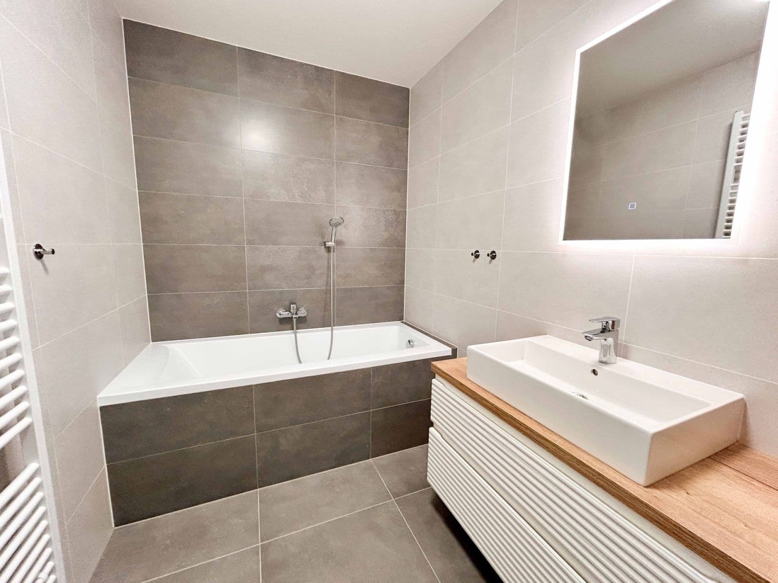 Prenájom bytu 3-izbový 90 m², Suchánkova, Benešov, Středočeský kraj Prenájom bytu 3-izbový 90 m², Suchánkova, Benešov, Středočeský kraj