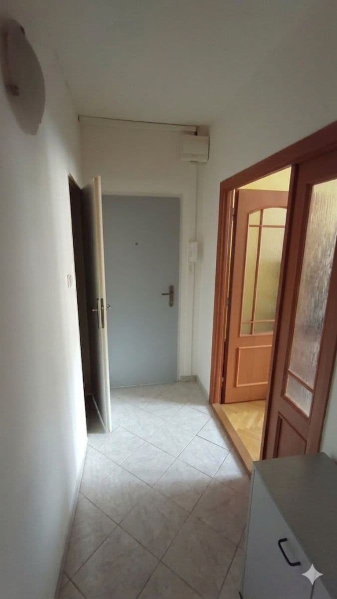 Prenájom bytu 1-izbový 36 m², Vondrákova, Brno, Jihomoravský kraj Prenájom bytu 1-izbový 36 m², Vondrákova, Brno, Jihomoravský kraj