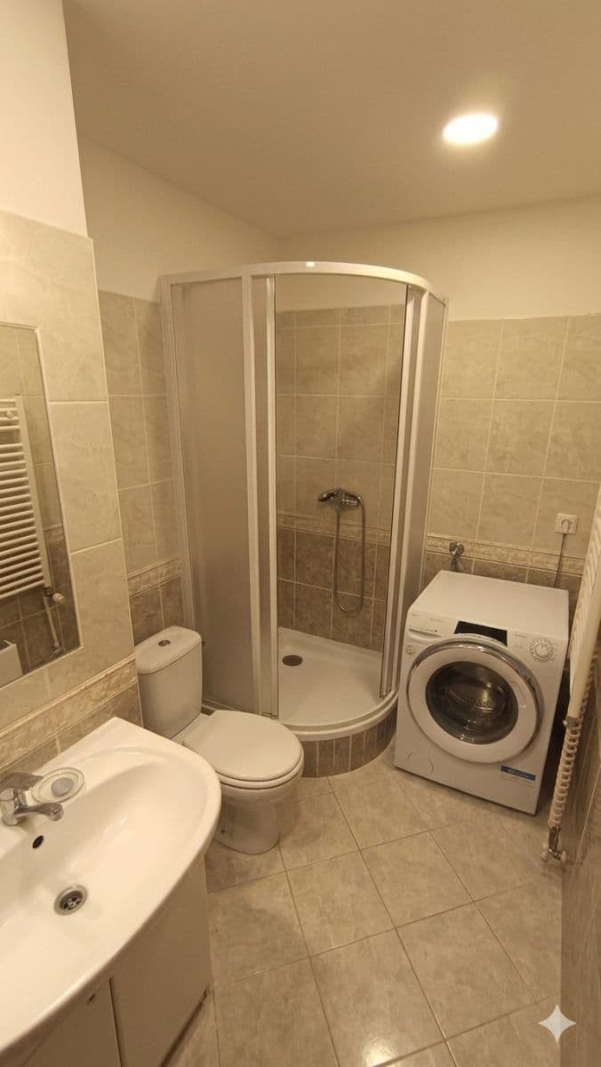 Prenájom bytu 1-izbový 36 m², Vondrákova, Brno, Jihomoravský kraj Prenájom bytu 1-izbový 36 m², Vondrákova, Brno, Jihomoravský kraj