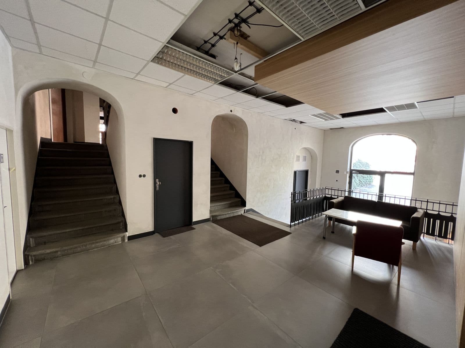 Prenájom nebytového priestoru 55 m², Plzeňská, Praha, Praha Prenájom nebytového priestoru 55 m², Plzeňská, Praha, Praha