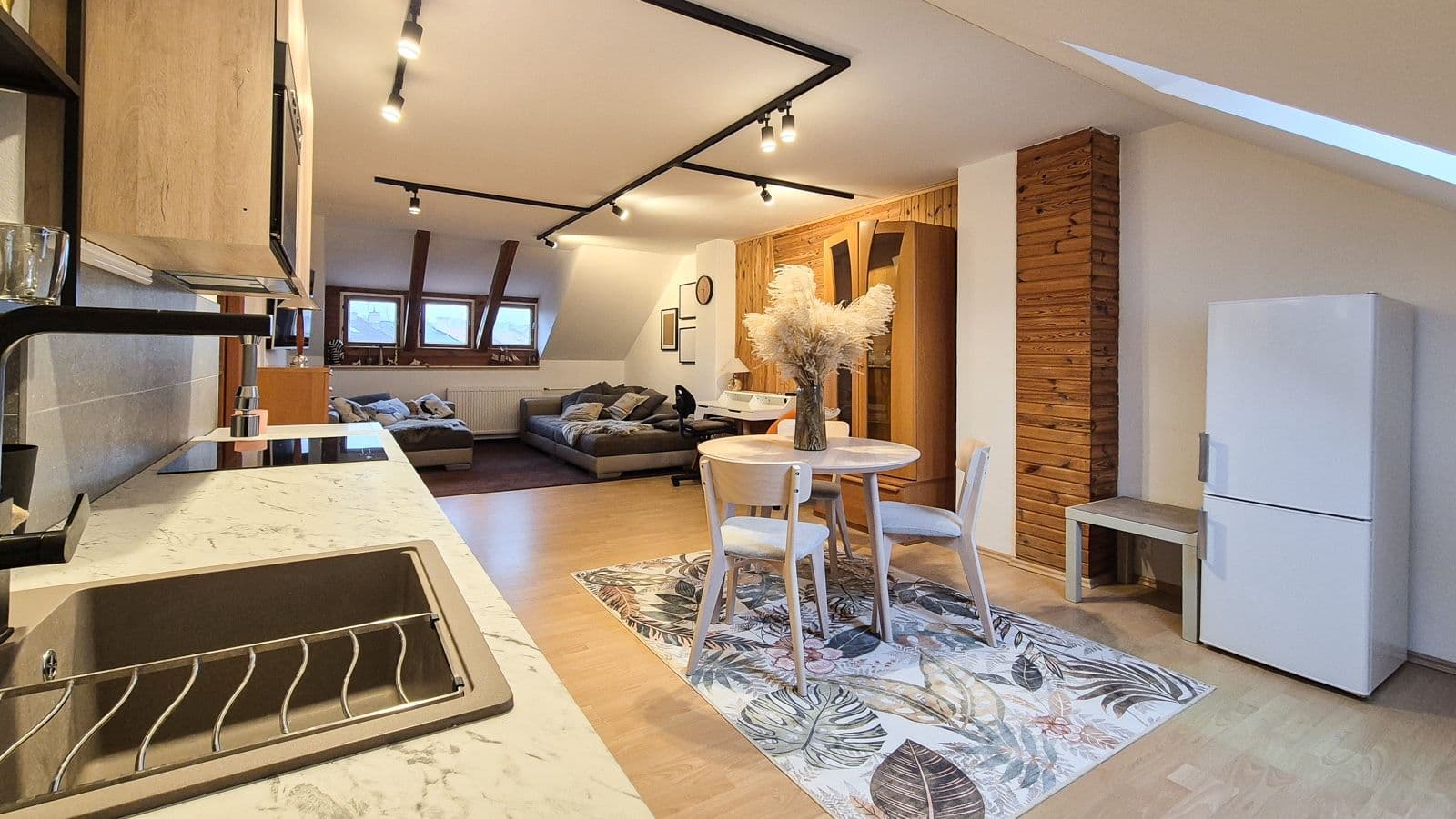 Prenájom bytu 2-izbový 67 m², Stropkovská, Košice - mestská časť Západ, Košický kraj Prenájom bytu 2-izbový 67 m², Stropkovská, Košice - mestská časť Západ, Košický kraj