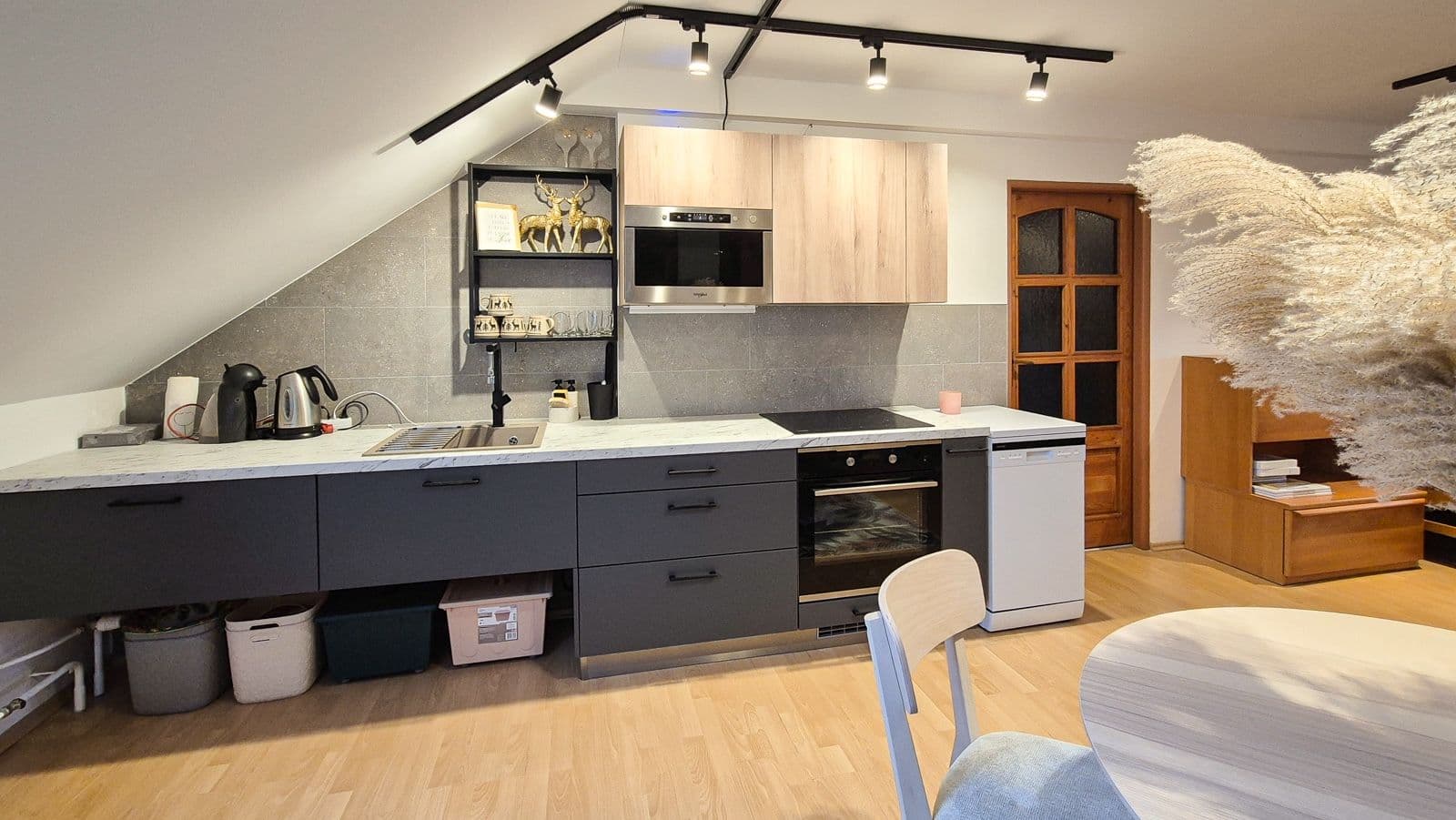 Prenájom bytu 2-izbový 67 m², Stropkovská, Košice - mestská časť Západ, Košický kraj Prenájom bytu 2-izbový 67 m², Stropkovská, Košice - mestská časť Západ, Košický kraj