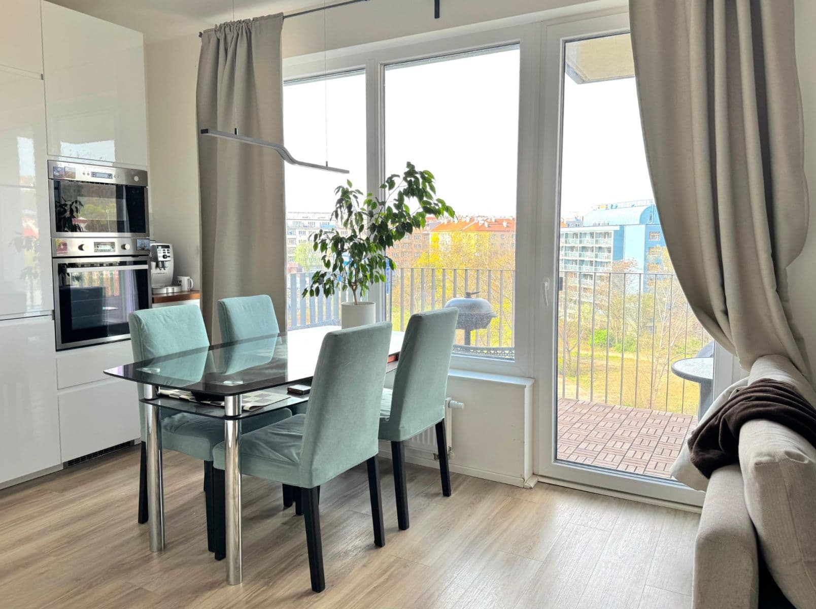 Prenájom bytu 2-izbový 57 m², Piskáčkových, Praha, Praha Prenájom bytu 2-izbový 57 m², Piskáčkových, Praha, Praha