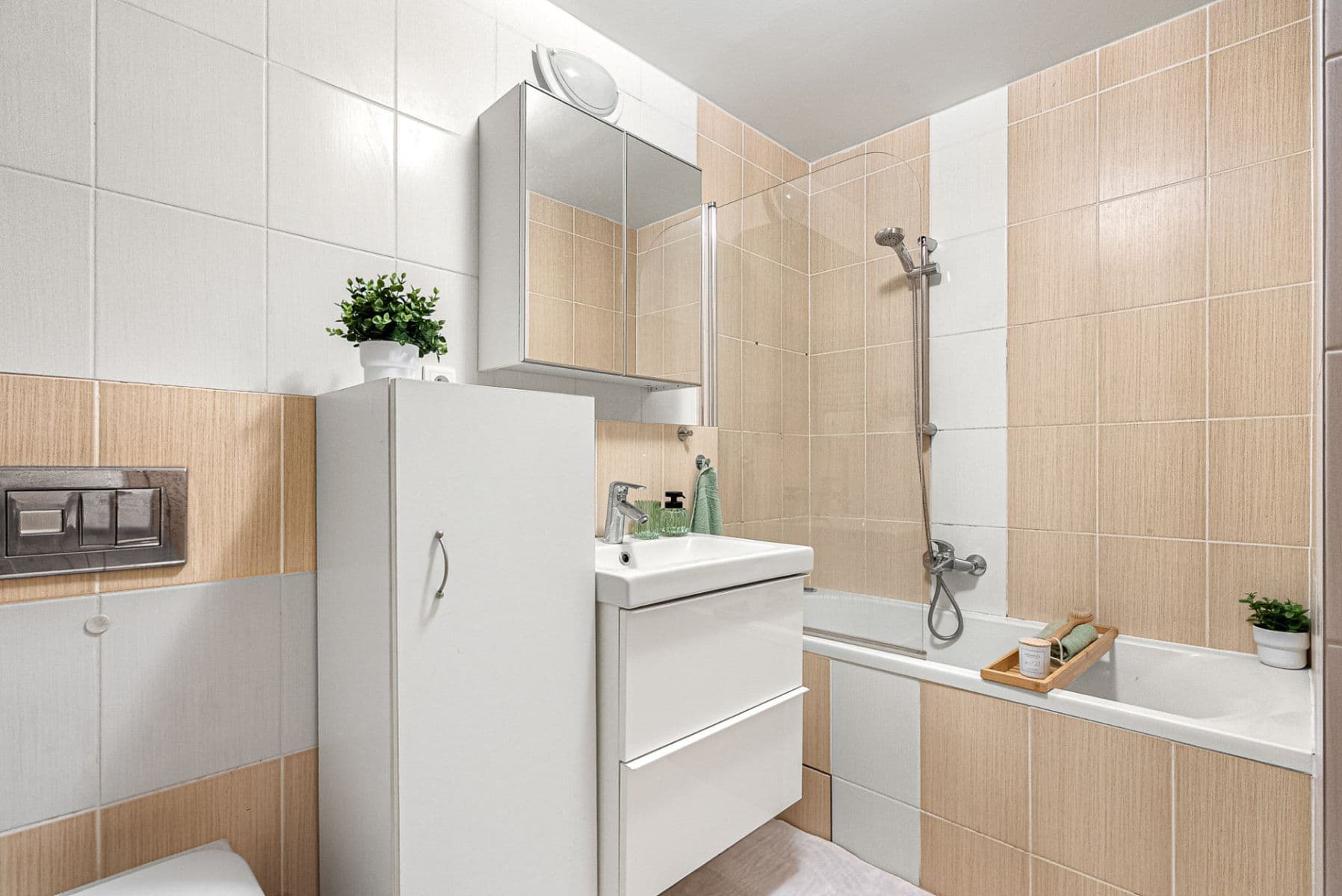 Prenájom bytu 1-izbový 30 m², Žitná, Hostivice, Středočeský kraj Prenájom bytu 1-izbový 30 m², Žitná, Hostivice, Středočeský kraj