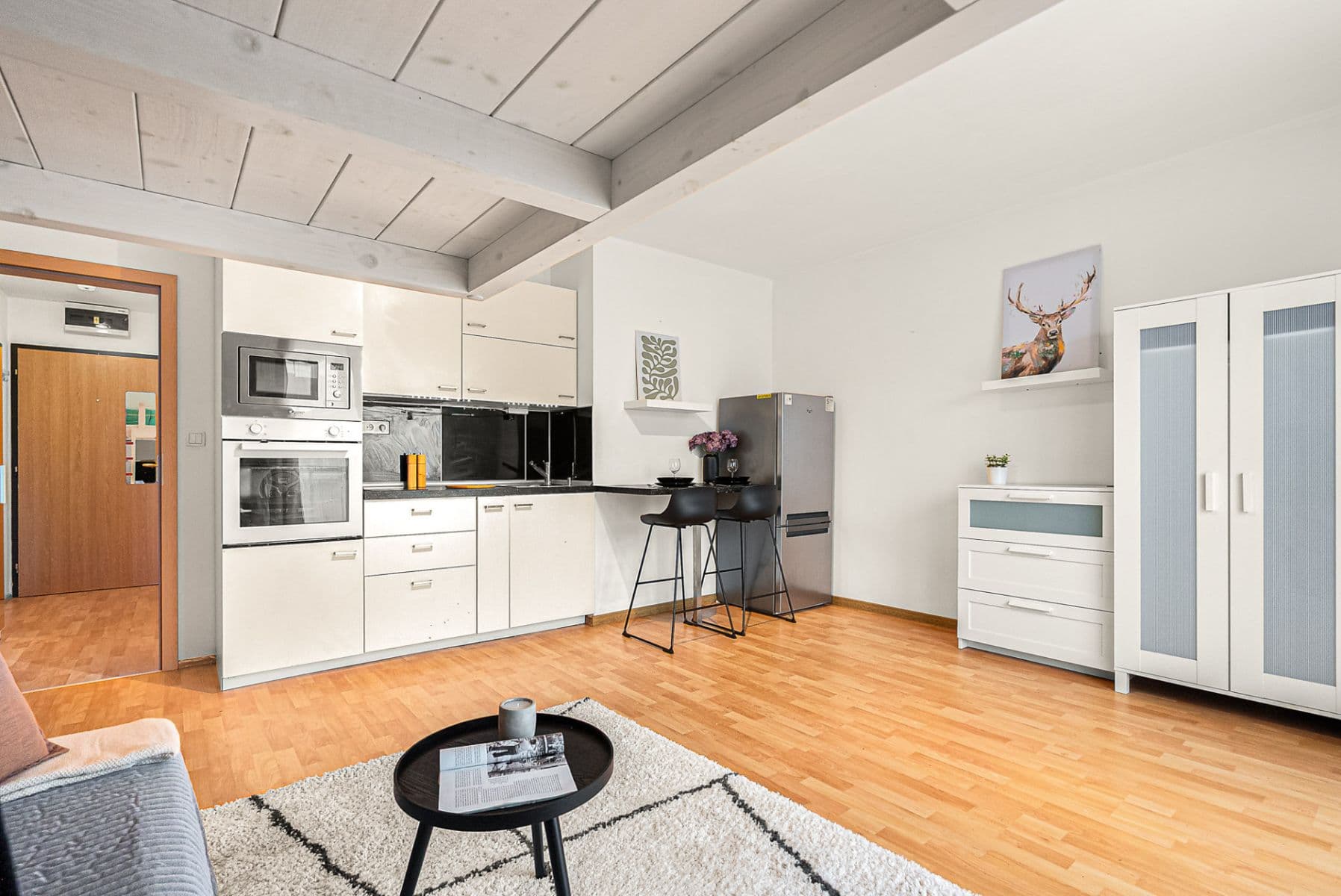 Prenájom bytu 1-izbový 30 m², Žitná, Hostivice, Středočeský kraj Prenájom bytu 1-izbový 30 m², Žitná, Hostivice, Středočeský kraj