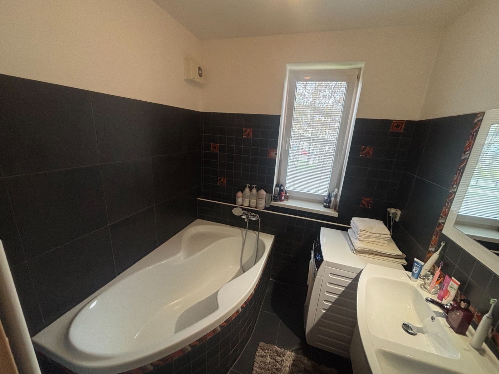 Predaj bytu 3-izbový 96 m², U Ježíška, Plzeň, Plzeňský kraj Predaj bytu 3-izbový 96 m², U Ježíška, Plzeň, Plzeňský kraj