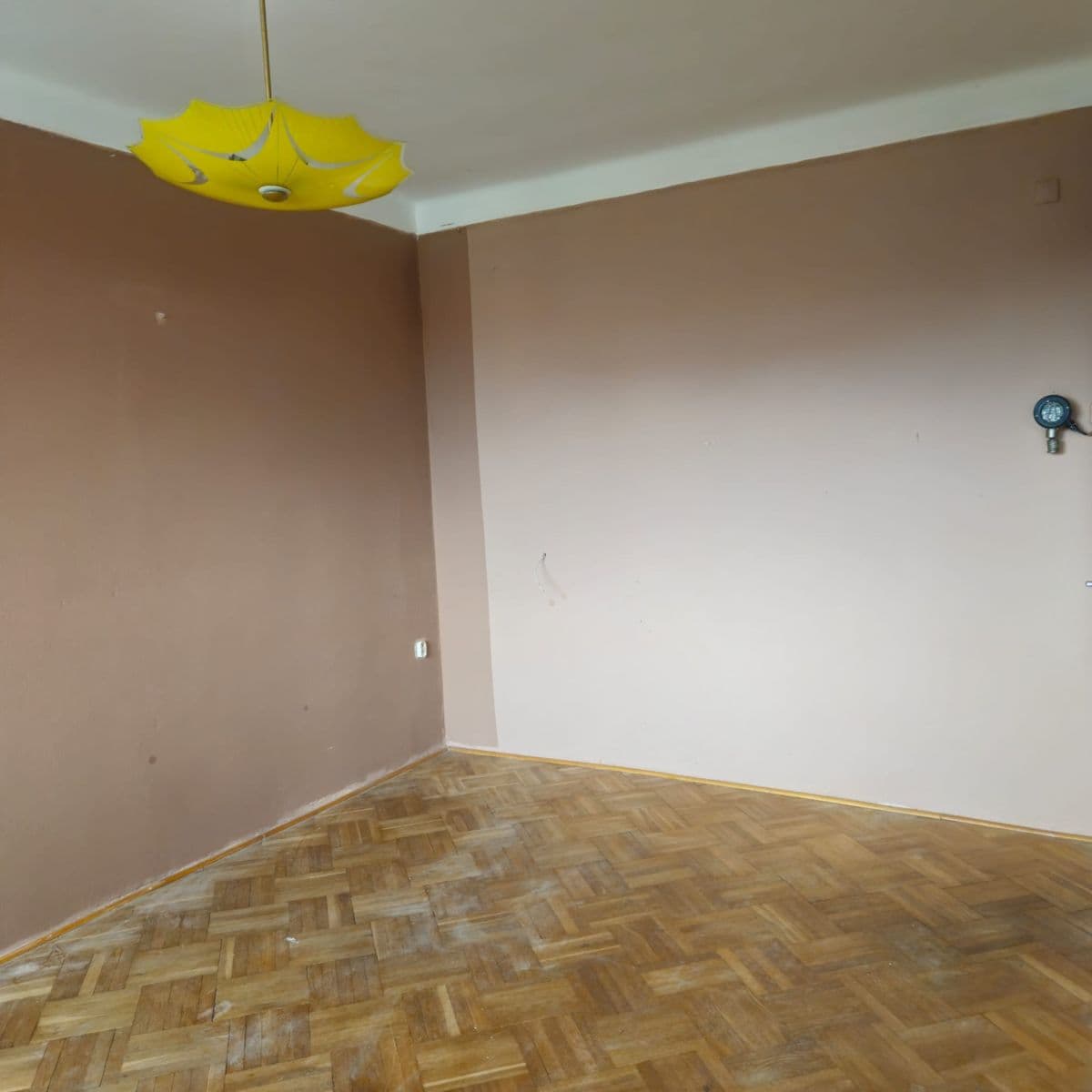 Predaj bytu 3-izbový 70 m², Slovenská, Chrudim, Pardubický kraj Predaj bytu 3-izbový 70 m², Slovenská, Chrudim, Pardubický kraj