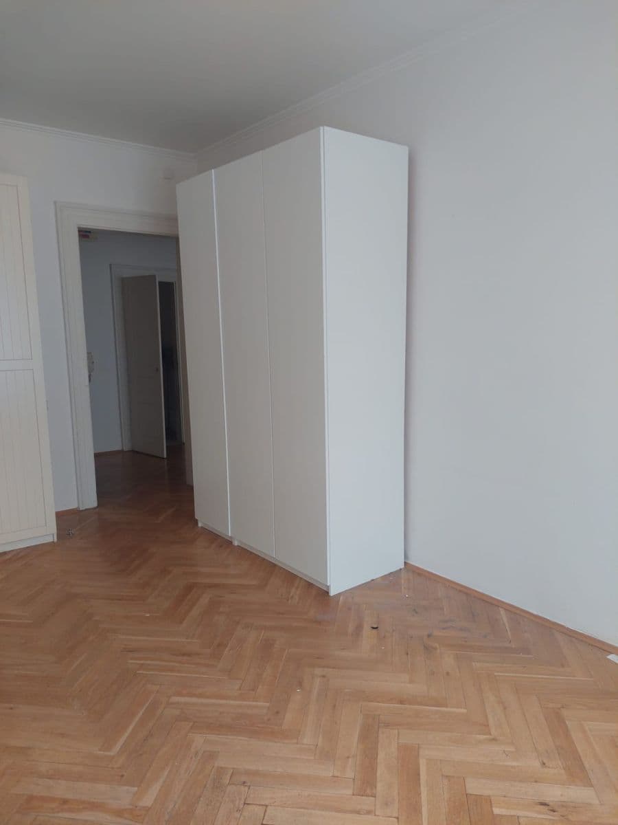 Prenájom bytu 3-izbový 72 m², Na Výtoni, Praha, Praha Prenájom bytu 3-izbový 72 m², Na Výtoni, Praha, Praha